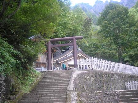 奥社まできた。この構図がいいのよね