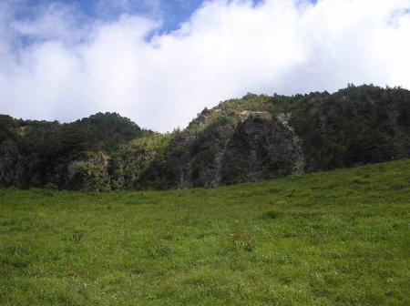 登っていくと高原地帯みたいになっていた