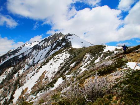 目標地点までまだ遠いけど、時間はたっぷりある。しかし足の進み具合が遅い