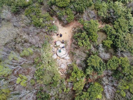 ここからは蠑螺ヶ岳の山頂でドローンによる空撮写真の紹介