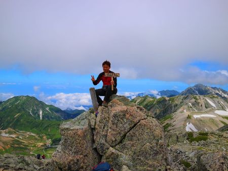 立山・大汝山(3015m)で記念撮影