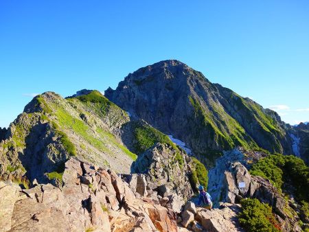 剱岳の本体が見えた。素晴らしい！あれに絶対登ってやろうと思うテンションがあがってきた