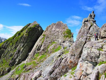 迫力ある岩場でアップダウンが続くけど、ここはあまりしんどくなかった