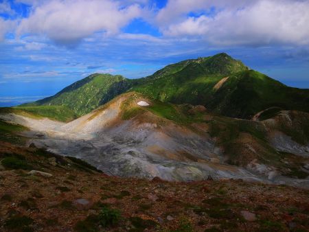 このあたり有毒ガスがあるらしく硫黄のニオイがしてた