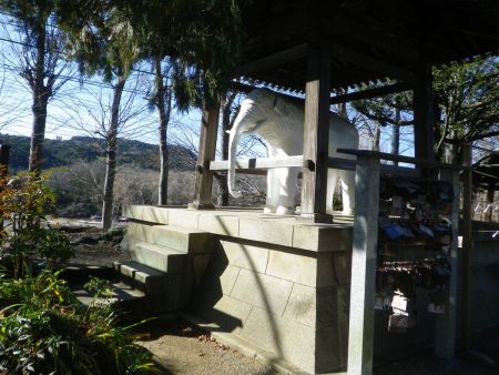 まずはヤマノススメ聖地巡礼から。このゾウさんのところであおい達がアイスクリームを食べていたっけ！？