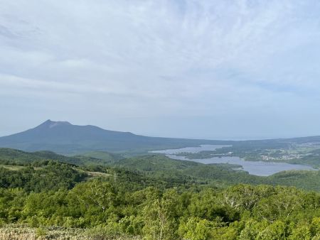 北海道駒ヶ岳と大沼をズーム気味で撮影しておいた