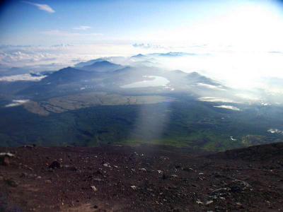 おそらく富士五湖の一つだと思うけど、別方面を撮影。写真では伝わらないけど、やっぱ高度感はかなりある