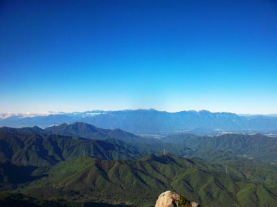 こっちは南アルプス方面かな！？文句ない晴天と展望