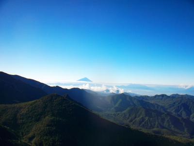 富士山もこの通りちゃんと見えてる。まあ直線距離が近いのでいつもより大きく見えた
