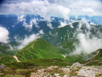 一応、北アルプス方面も撮影してみたけどガスで何かよくわからない。本当は晴れていればよく見えるんだろうね