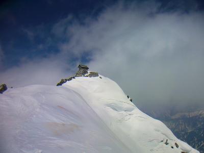 ここまできたので雄山神社まで登る。というかすぐそこなんだけどね