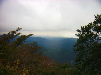 少し展望があった。市街地が遠くに見えるけど、どこが見えているんだろうか！？