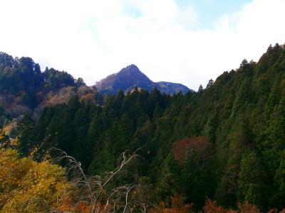 あの尖った山は鋸山かな！？とりあえず先を進む