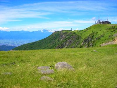 高原地帯だけど山容は岩がむき出しになってるところもあるのね