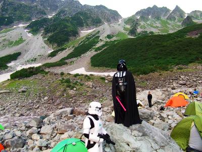 ヤマレコメンバーと合流。ダースベーダーのコスチュームを持ってきた人がいたけど、ここまでよくこれを持ってきたなっと思った