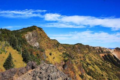 この稜線を歩くんだろうと思うとワクワクしてきた