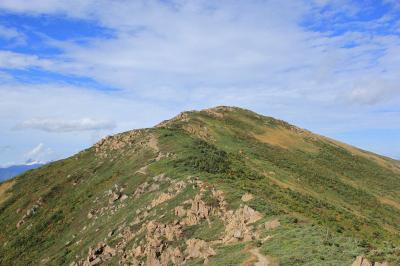 小至仏山より至仏山を振り返る