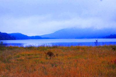 朝は燧ケ岳がガスっていた