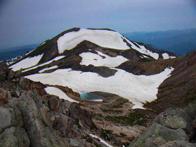 向こう側は大汝峰かな。池もいい感じ♪本当は行きたかったけど叔父が遅いのでずっと待つ