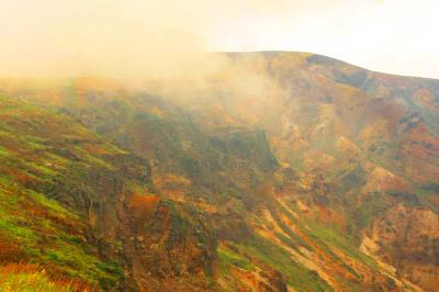山頂方面は完全にガスってるけどピークハントはしておきたい
