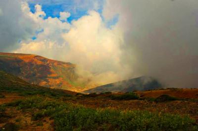 雲がじゃんじゃんやってくるけど、その合間に撮影していく