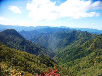 深い谷ではないけど、谷間を撮影してみた