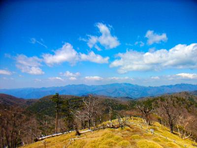 こっち方面の山々がわからない。大峰方面ではないので・・・