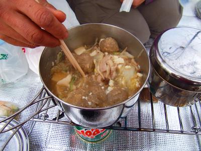 本日はもう一人いたので鍋にした。この食材は一人で運んだけどそこまで重さは感じなかったんだな