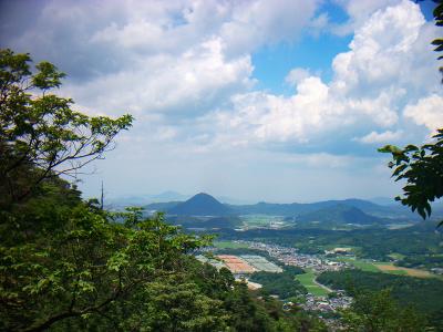 少し展望が見えて三上山がよく見えた。独特の形してるからね