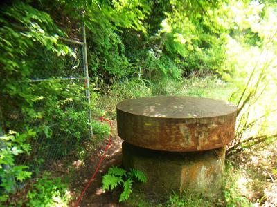 このようなものがあるので、ここを左へ