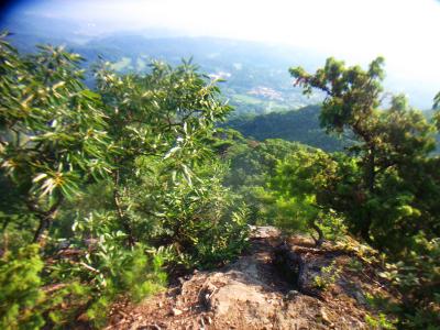 このような岩場に出る。ここからさらに展望グッド！