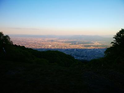 テイクオフ場から昼間の景色。天気も良いし展望もクリアで夜景が期待できる
