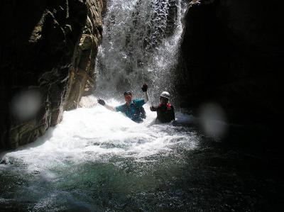 天狗滝で叔父さんと撮影。沢にきたらこういう写真がいいよね