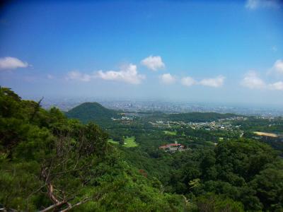 キレット峰からはちょっと市街地から離れてるけど展望は少しある