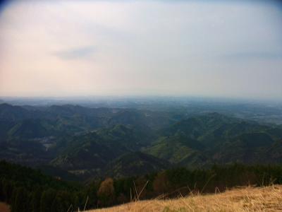 大阪湾方面は霞んで見えない