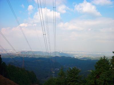 田山山頂から少し歩いたところもまだ伐採地なので北側の展望が良い