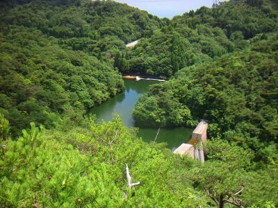 シェール槍より穂高湖を見下ろす