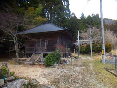 薬師堂。今日はここからスタートして入山する