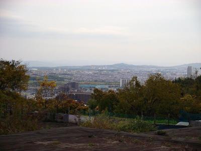 この付近だけ少し展望が良い。夜景スポットにもなりそうだけど視界が少し狭いかな