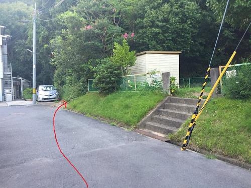 才登山口は才団地公園横から入る