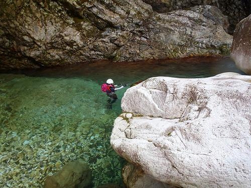 なごり惜しいように最後にぷかぷか浮かぶS嬢