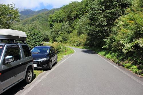 SWだったのか駐車場いっぱいだったので道路脇にある駐車スペースに駐車してスタート