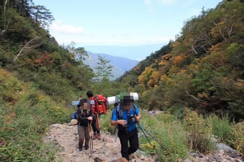 胸突八丁の手前あたりから安曇野市街が望める