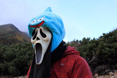 スクリームさん、新たにスライムのかぶり物のアイテムがでてきた。もうこのビジュアルだけでもキャラ濃い！