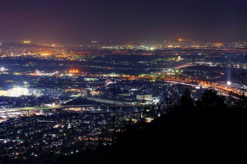 マクロ50mmで名神高速とかの構図を撮影