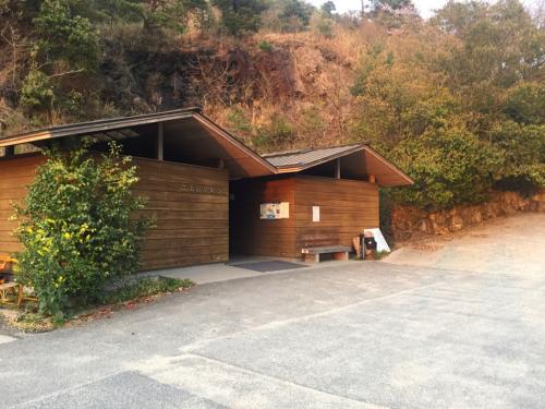 万葉の森駐車場　トイレはここで済ませておく