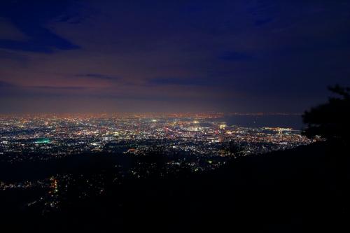観音山に戻って撮影。今日はあきらめるしかないな