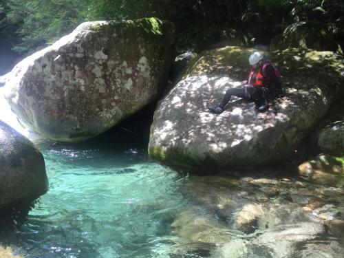 S嬢がさっそく滑る