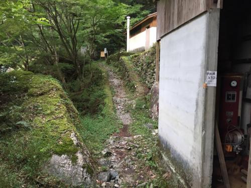 七ツ釜滝へ向かう