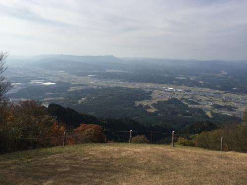 霊山からの展望は迫力あってなかなかのもんだった